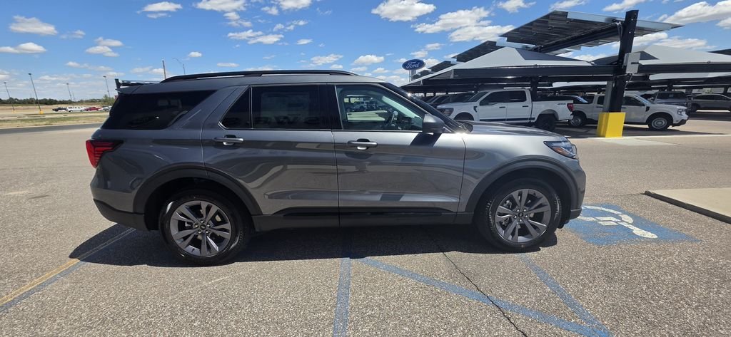 New 2026 Carbonized Gray Metallic Ford Active image 5