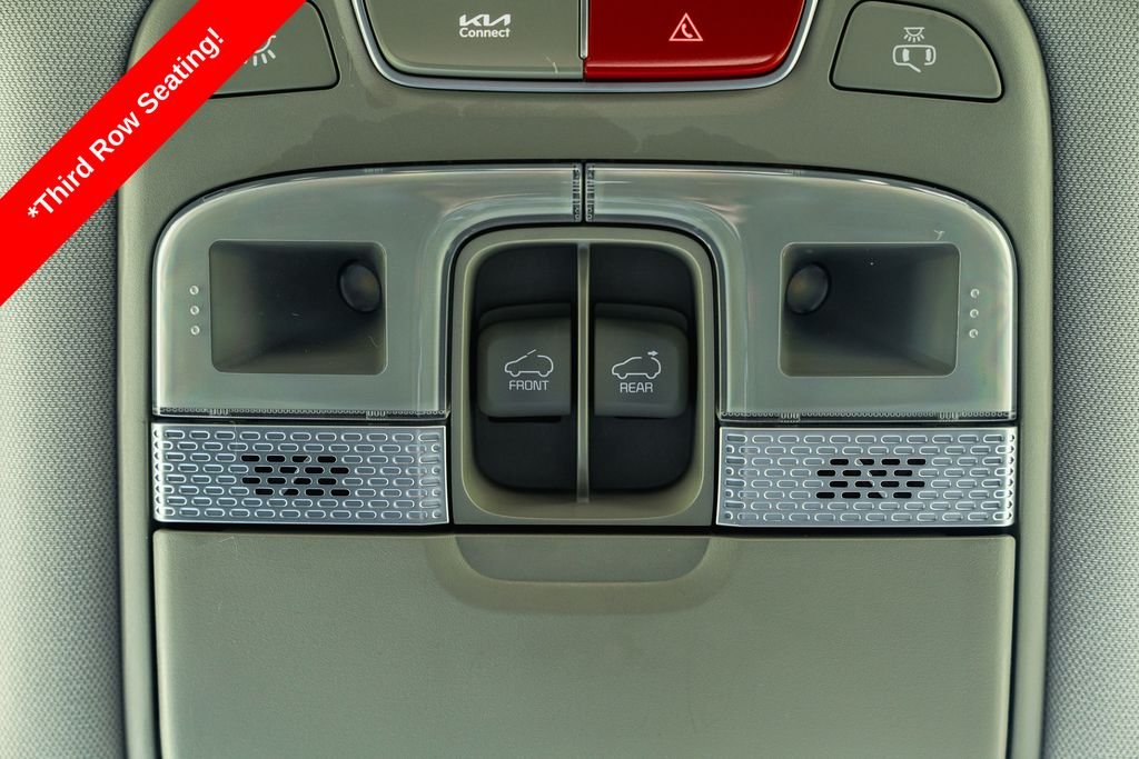 Used 2025 White Pearl Kia SX image 20