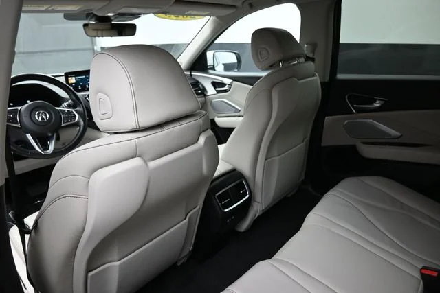 Used 2025 White Acura Technology Package image 17