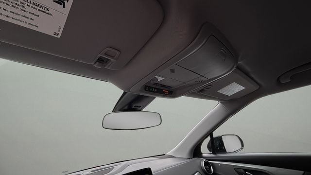 Used 2025 Black Chevrolet LT image 27