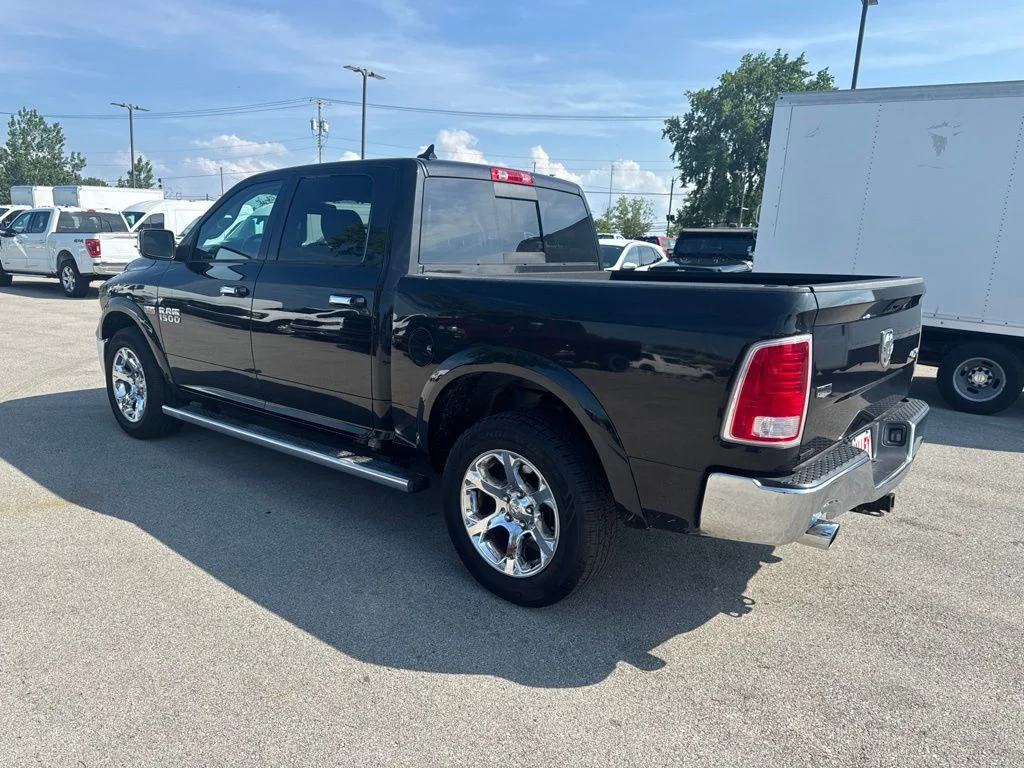 Certified Used 2018 Brilliant Black Crystal Pearlcoat Ram Laramie image 11