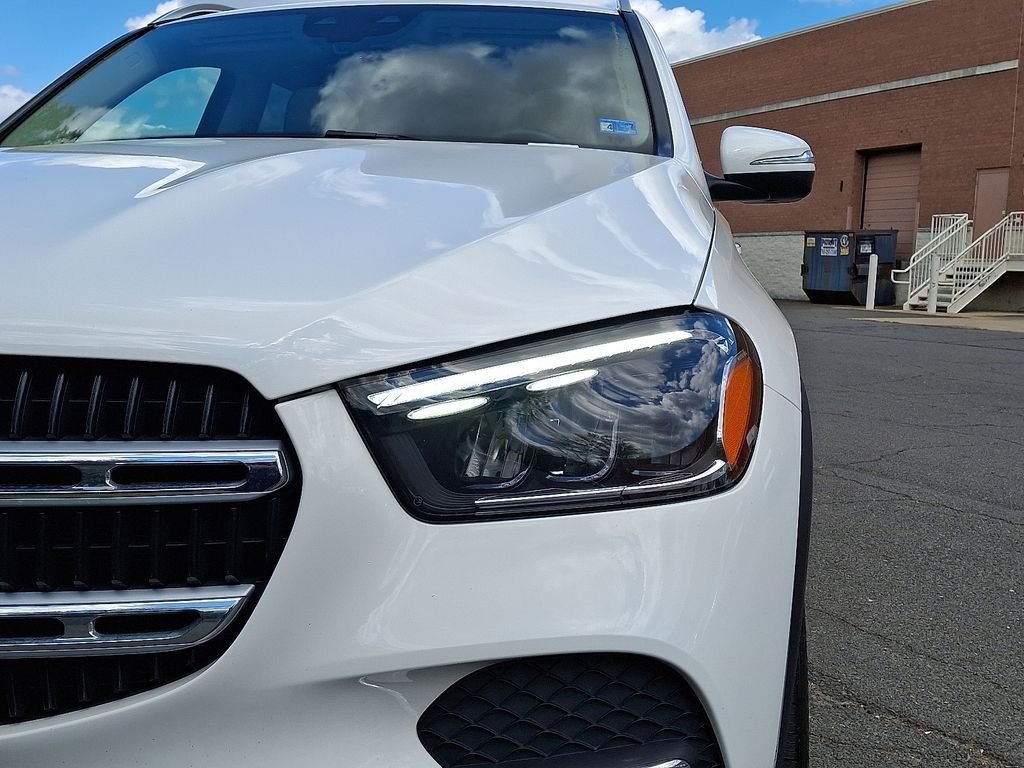 Certified Used 2025 Polar White Mercedes-Benz GLE 450e image 9