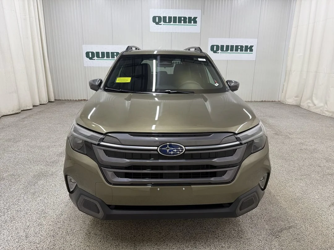 New 2026 Autumn Green Metallic Subaru Limited image 2