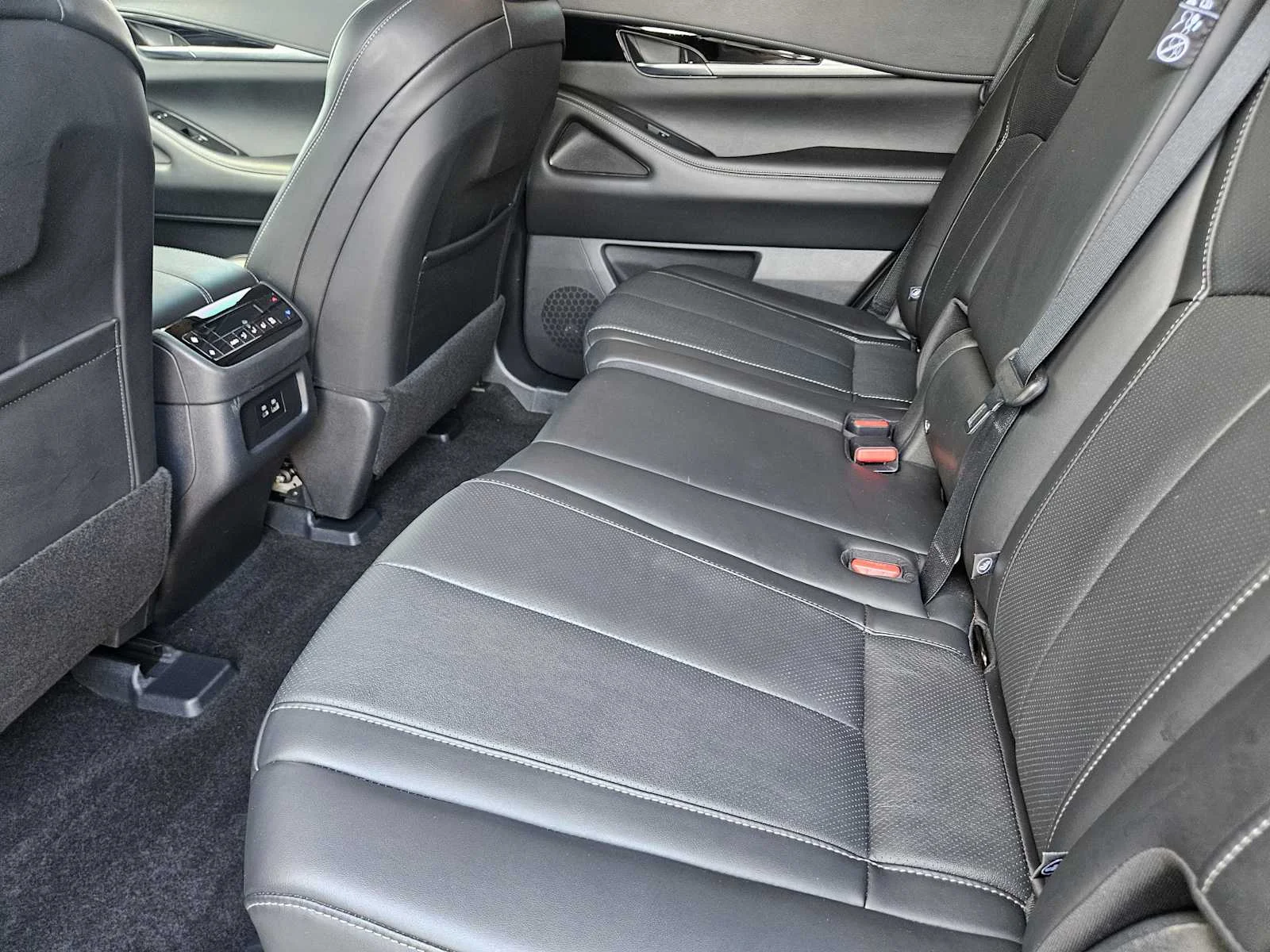 Certified Used 2025 Mineral Black INFINITI PURE image 26