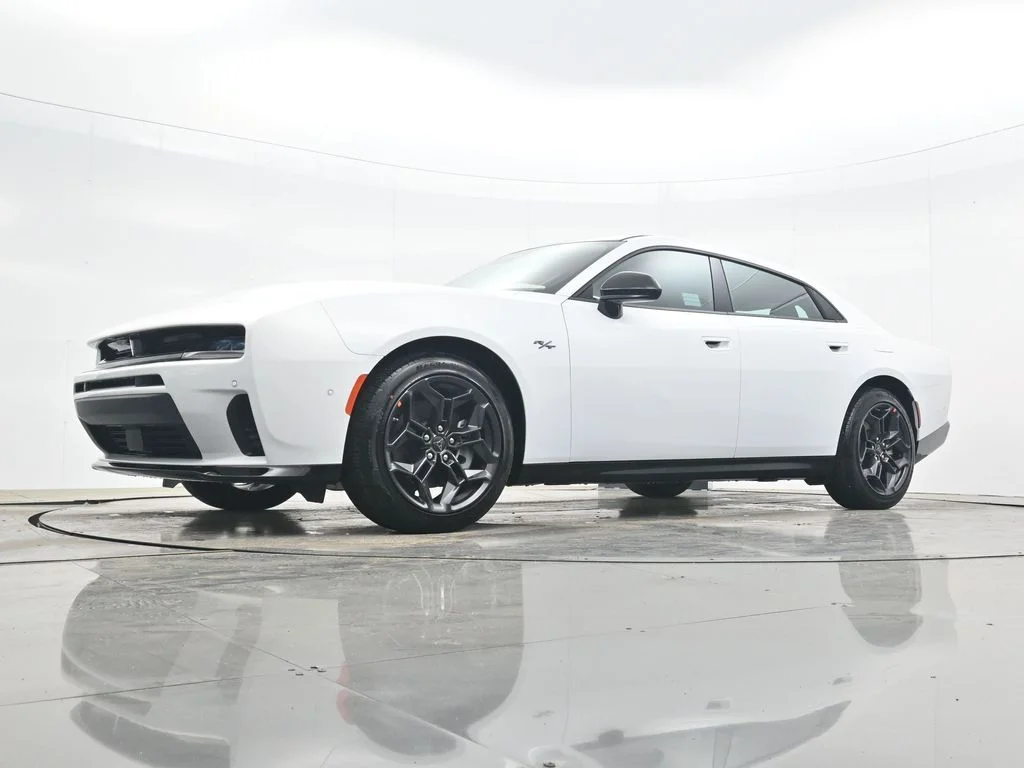 New 2026 White Knuckle Exterior Paint Dodge R/T image 33