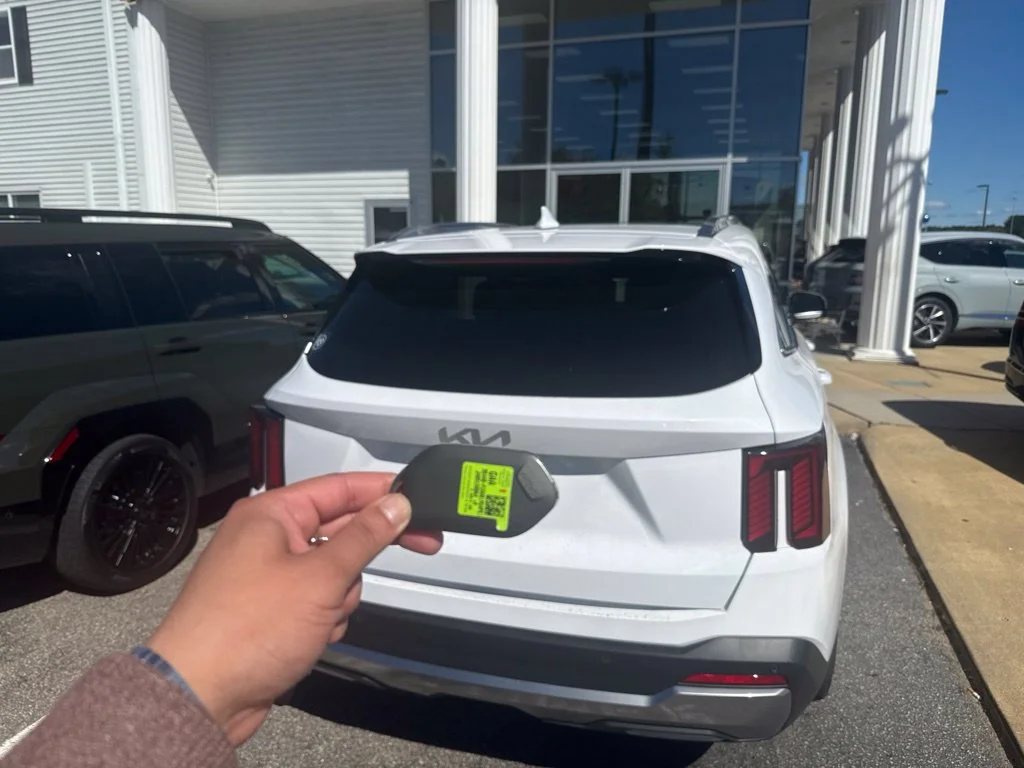 Used 2026 White Kia SX image 3