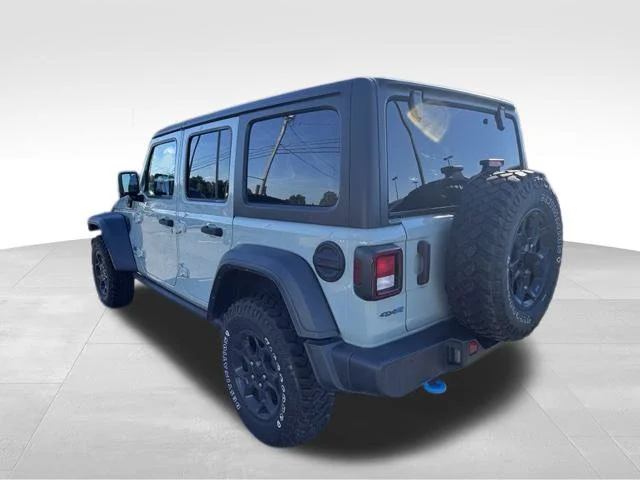 Used 2023  Jeep Willys 4xe image 5