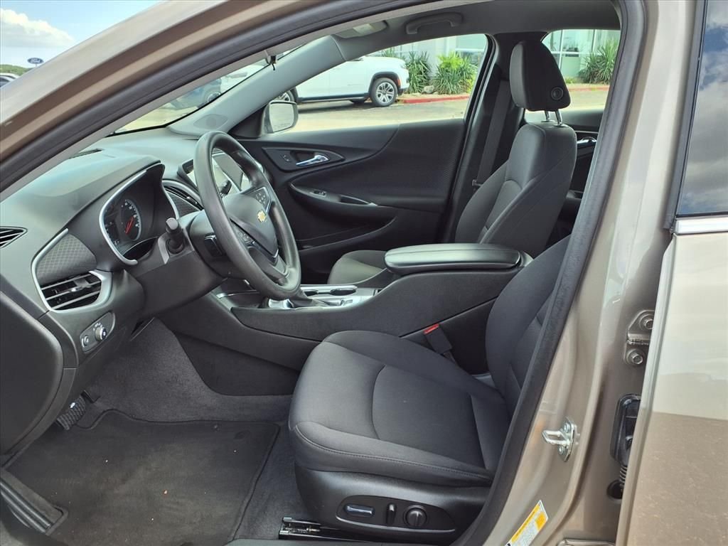 Used 2023 Gray Chevrolet LT image 16