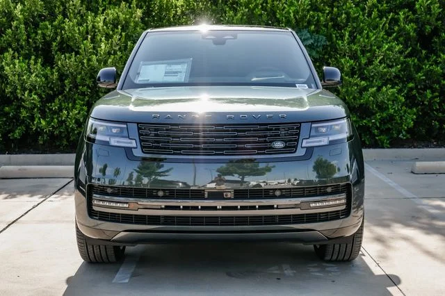 New 2026  Land Rover SE image 6
