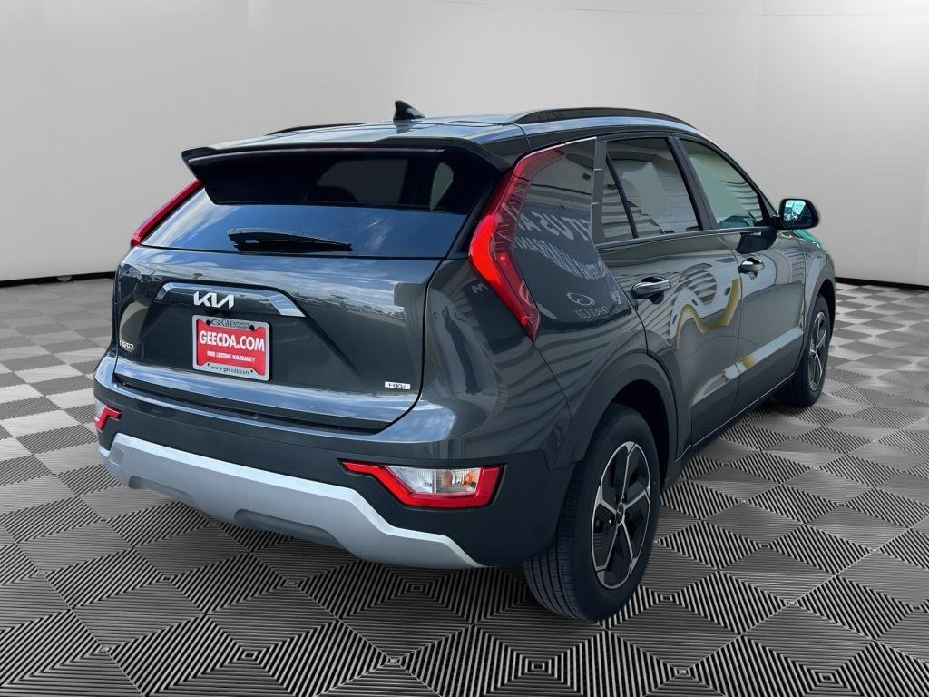 New 2026 Interstellar Gray Kia LX image 4