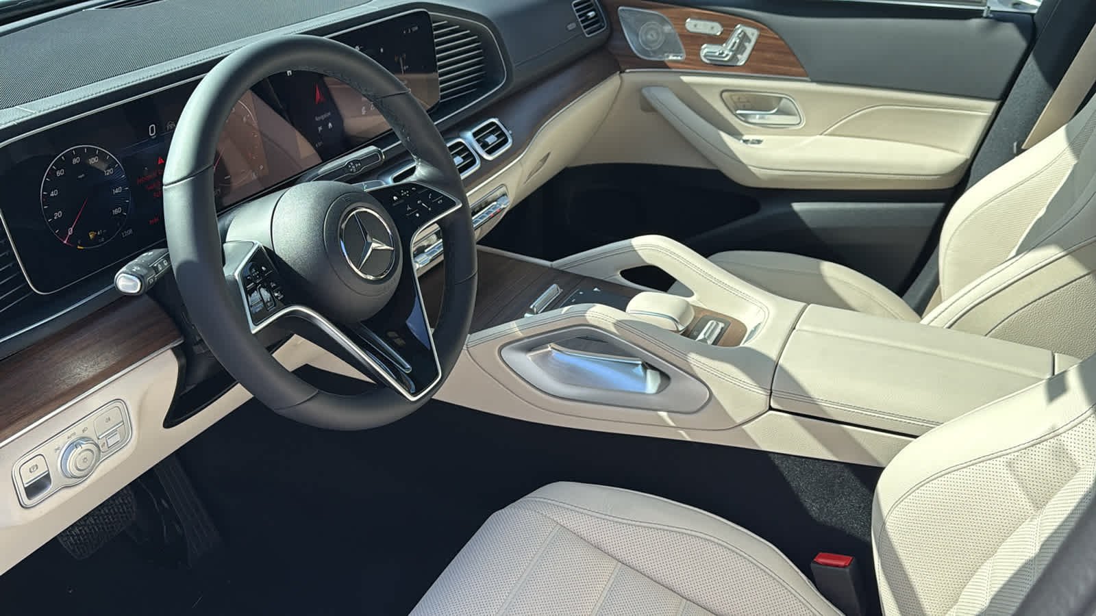 New 2026 Polar White Mercedes-Benz GLE 580 image 30