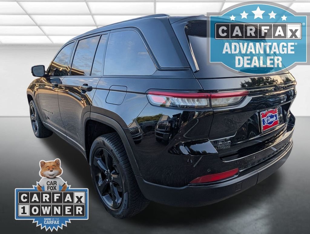 Used 2023 Black Jeep Limited 4x4 image 2