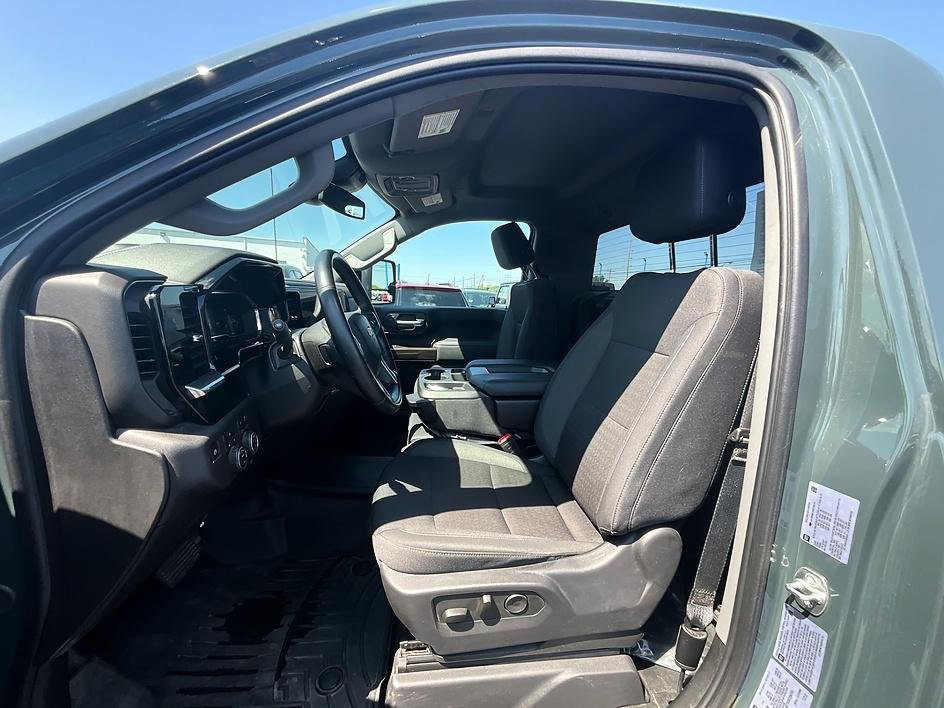 Used 2025 Gray Chevrolet LT image 16
