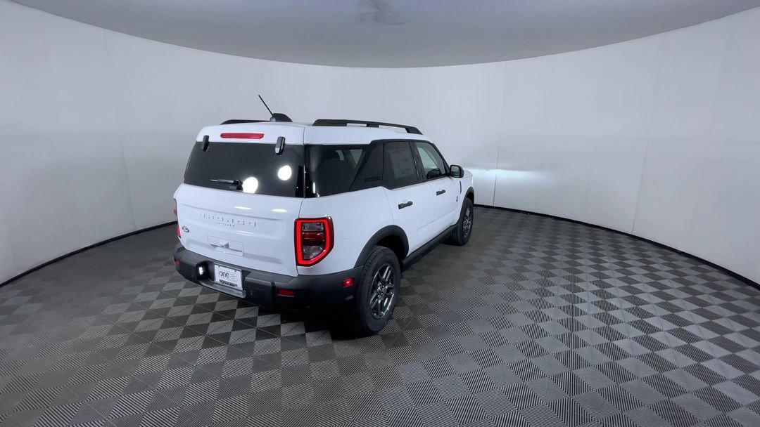 Used 2026 Oxford White Clearcoat Ford Big Bend image 8