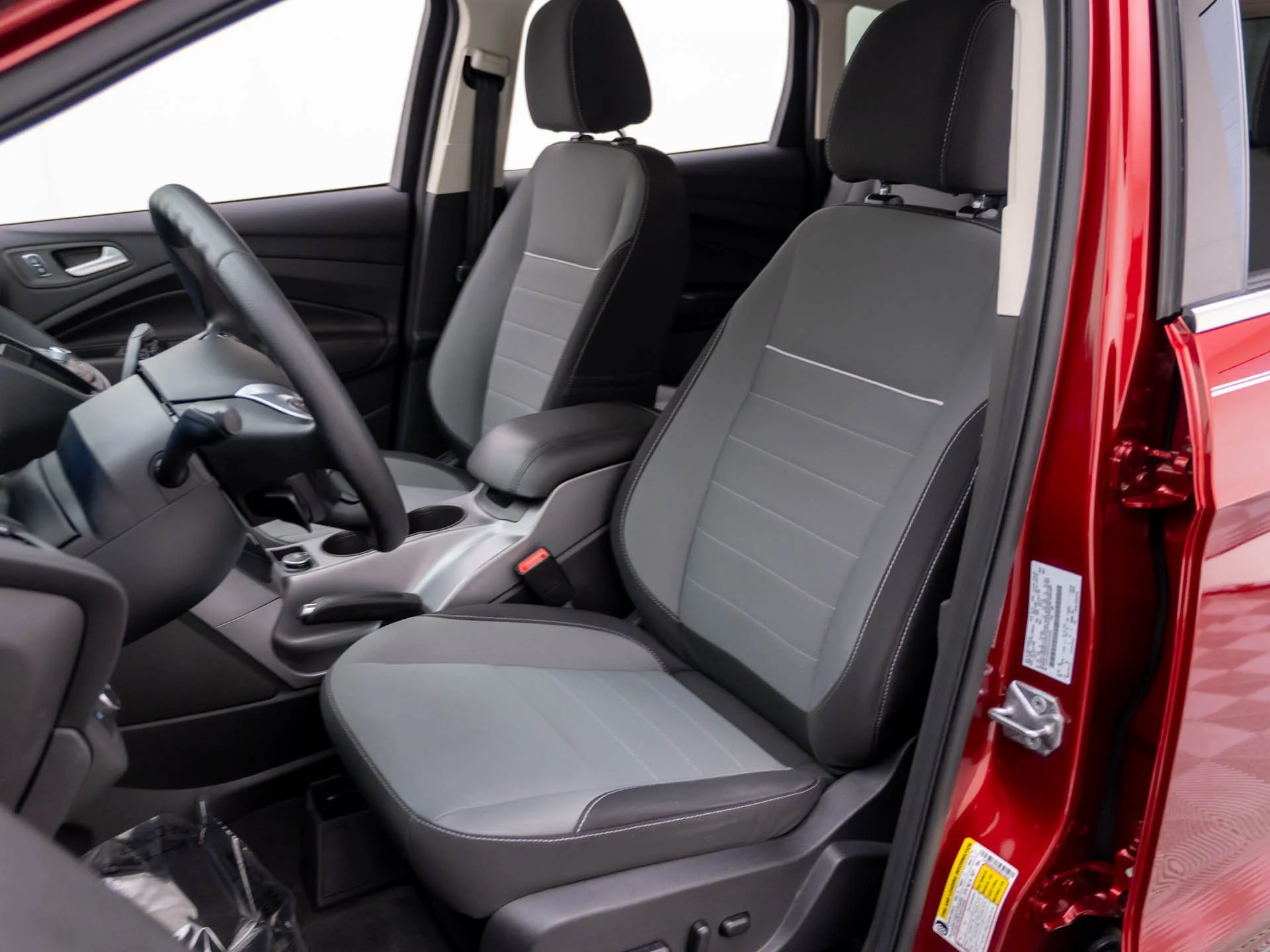Used 2014 Red Ford SE image 15