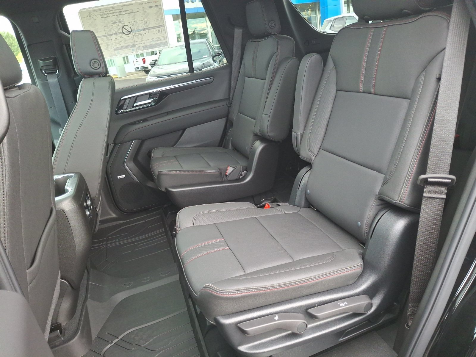 2026 Chevrolet Tahoe RST - Photo 18
