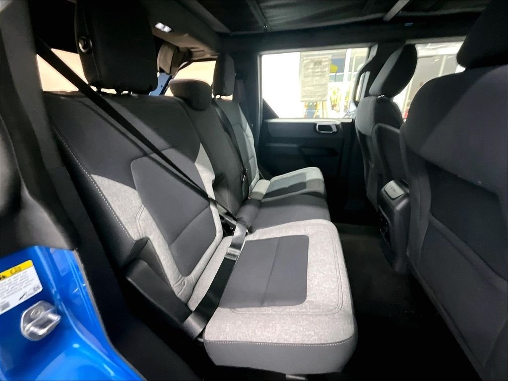 Used 2021 Blue Metallic Ford Base image 16