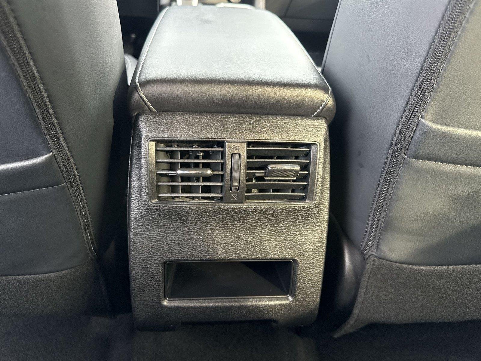 Used 2025 Alloy Silver Metallic Mitsubishi SE image 21
