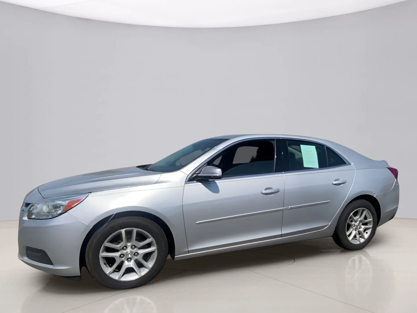 Used 2015 Silver Chevrolet 1LT image 6