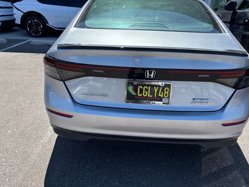 Used 2025  Honda Sport image 17