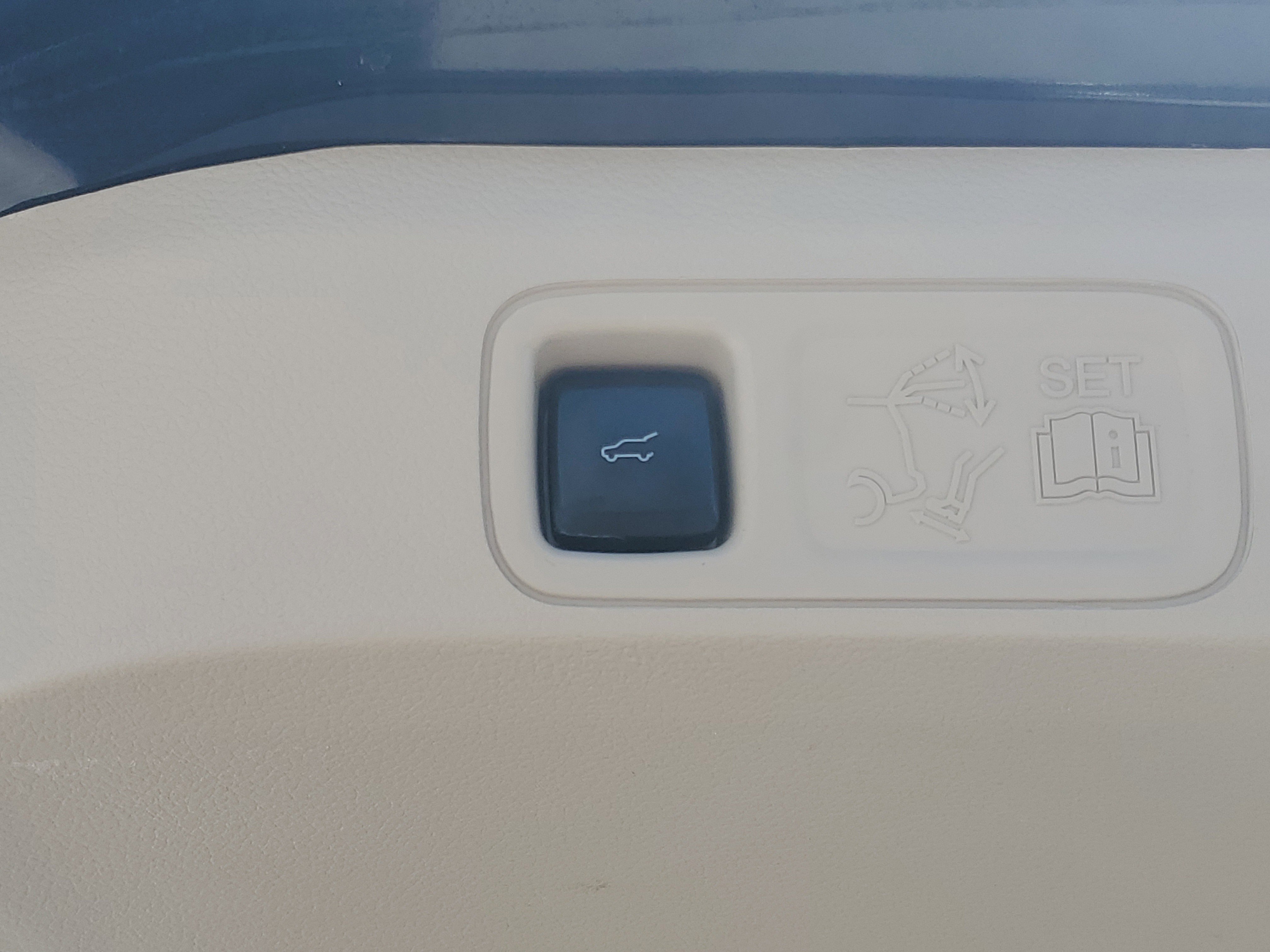 Used 2021 Flight Blue Lincoln Reserve image 10