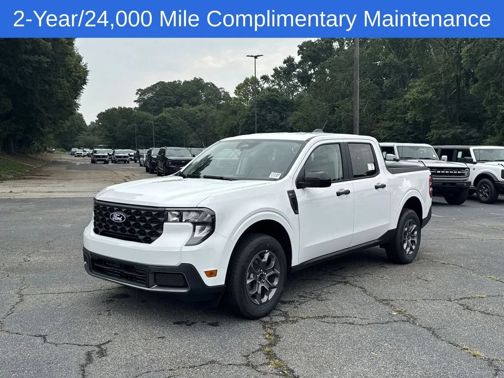 New 2026 White Ford XLT image 3