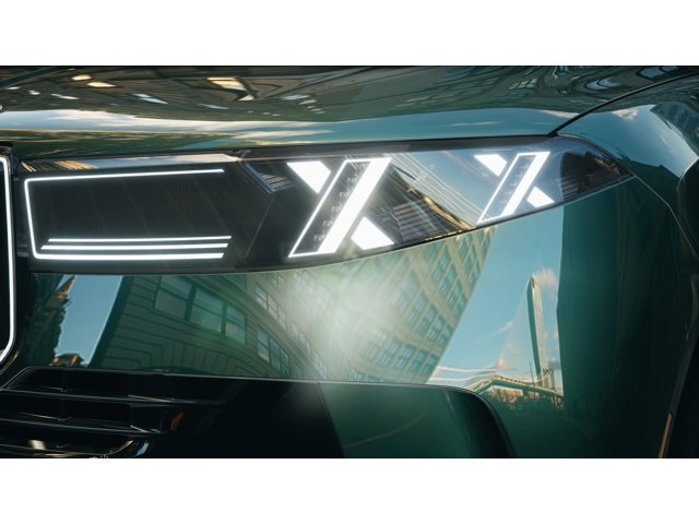 New 2027 Vancouver Green Metallic BMW  image 6