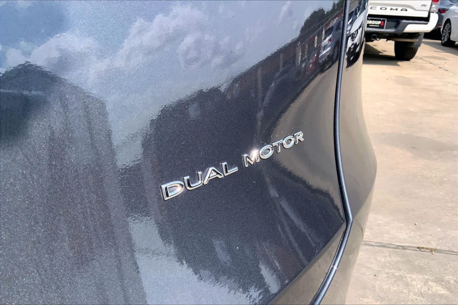 Used 2023 Deep Blue Metallic Tesla  image 28