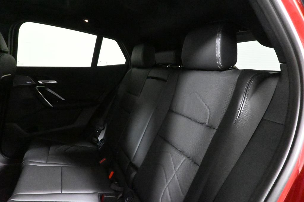 Used 2026 Red BMW xDrive28i image 4