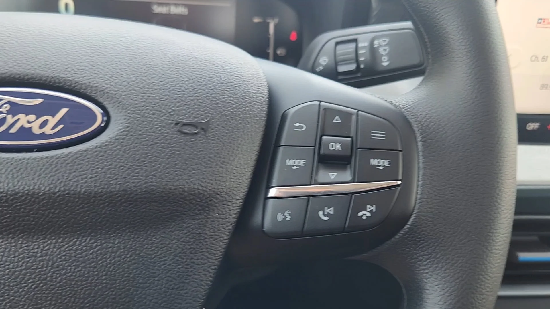 New 2026 Carbonized Gray Metallic Ford XLT image 22