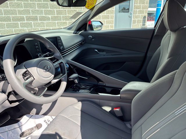 Used 2023 Ultimate Red Hyundai Blue image 16
