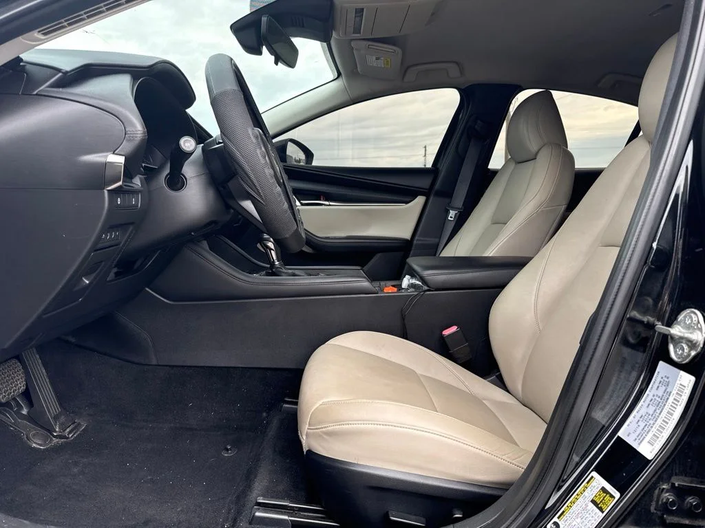 Used 2019 Black Mazda Preferred image 6