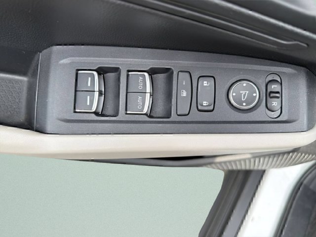 Used 2024 White Honda LX image 19