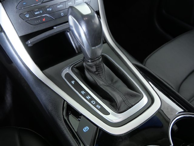 Used 2016 Gray Ford SEL image 27