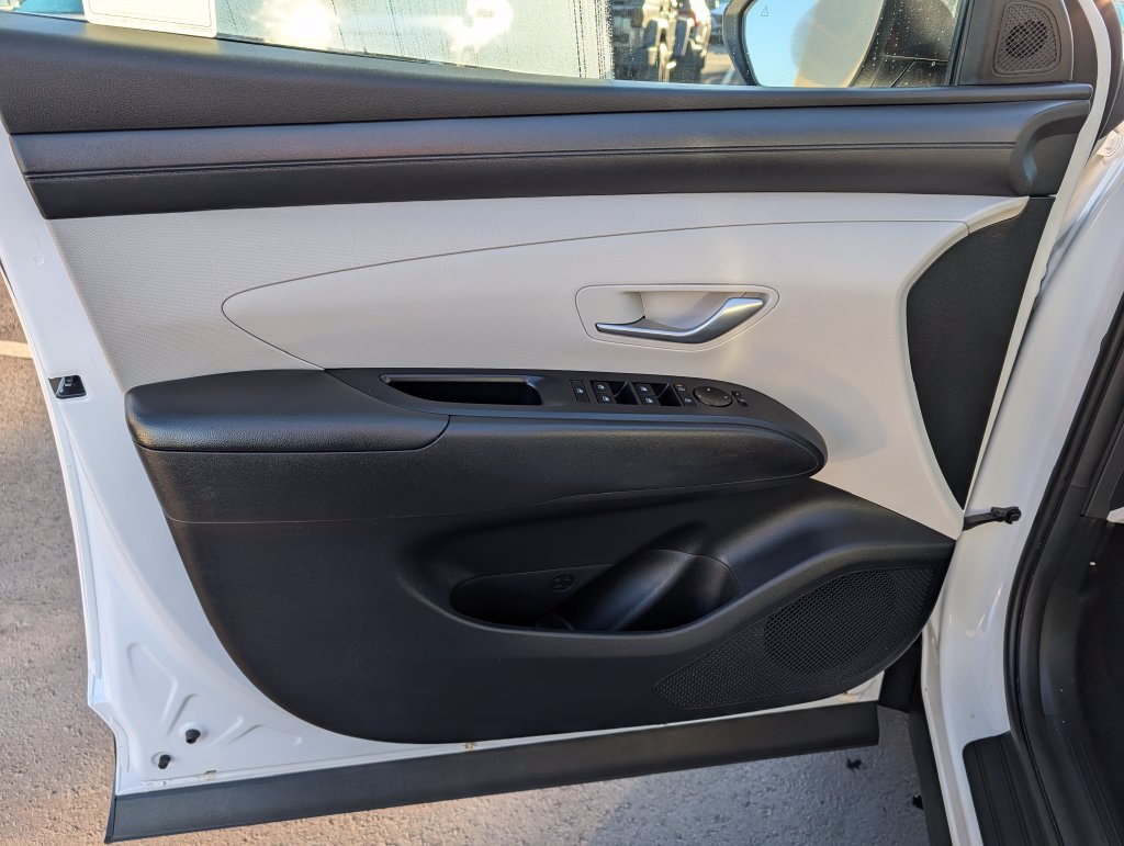 Used 2026 White Hyundai SEL image 17