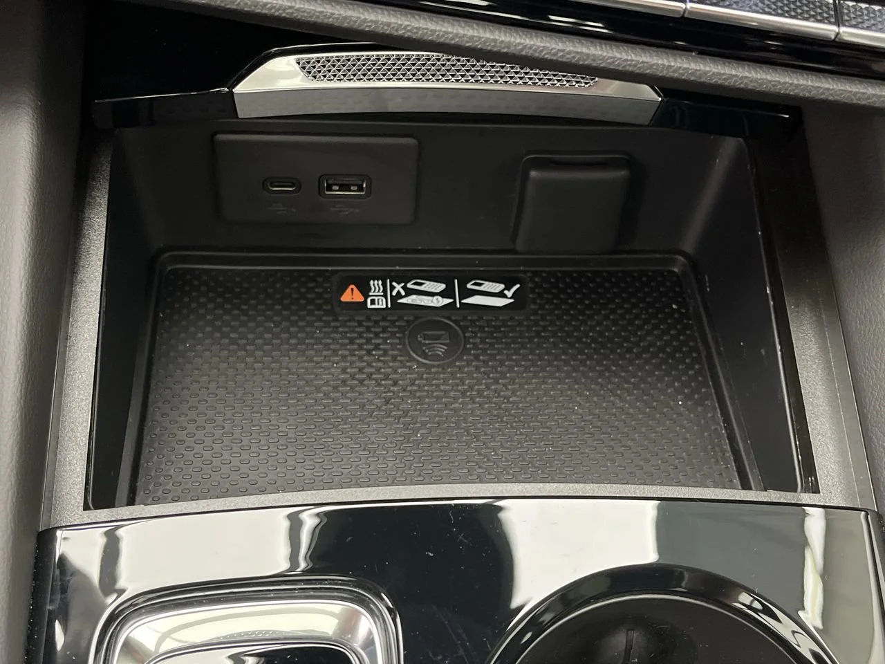 2026 Buick Envision Sport Touring - Photo 28