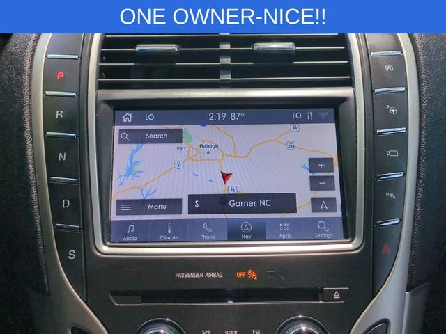 Used 2020 Silver Lincoln Reserve image 25
