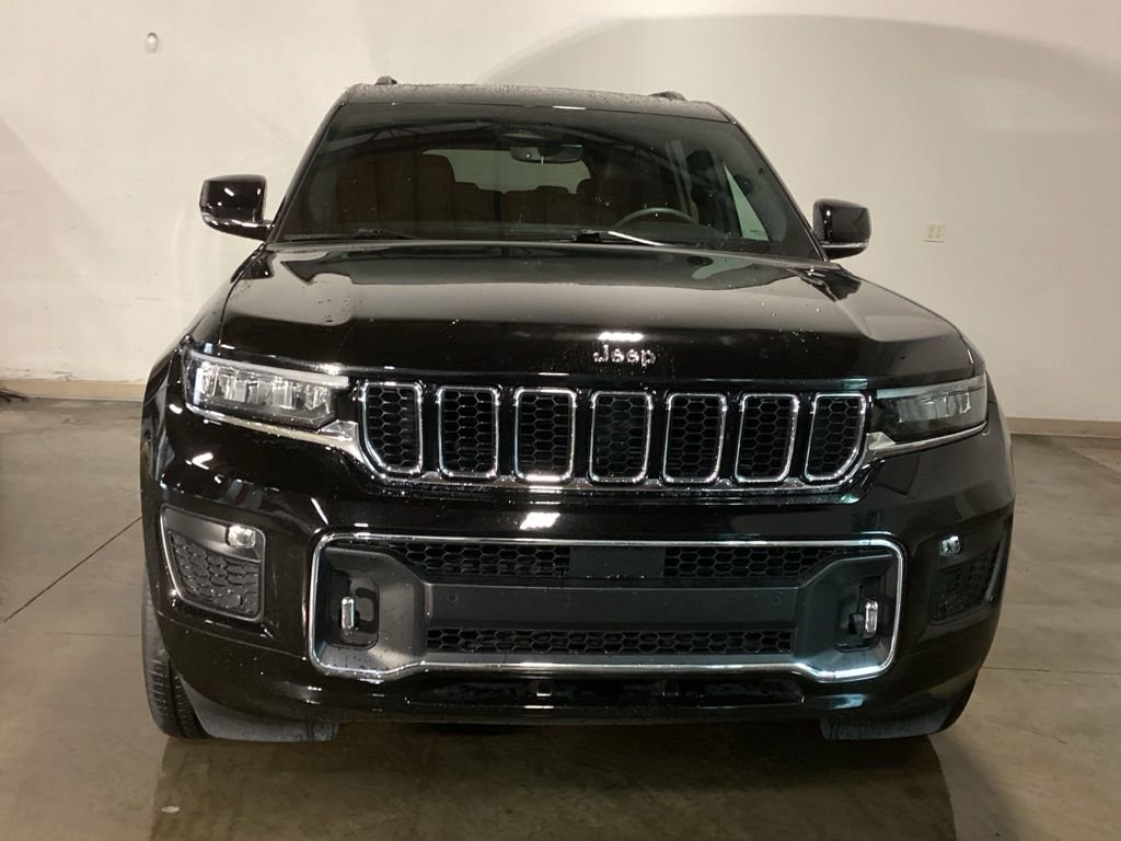 Used 2023 Black Jeep Overland image 17