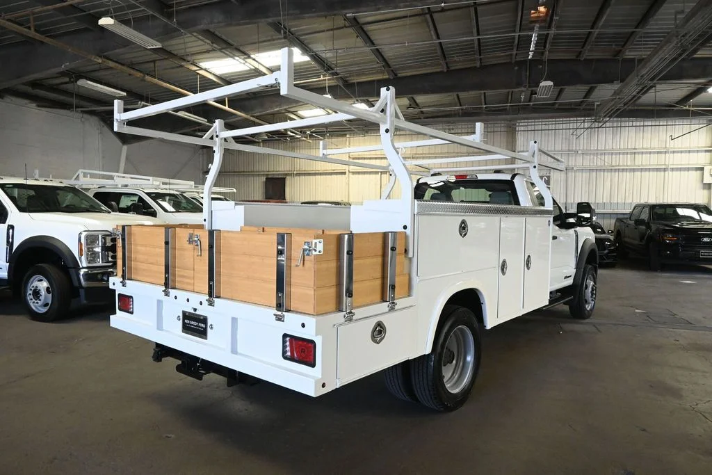 New 2026 Oxford White Ford XL image 9