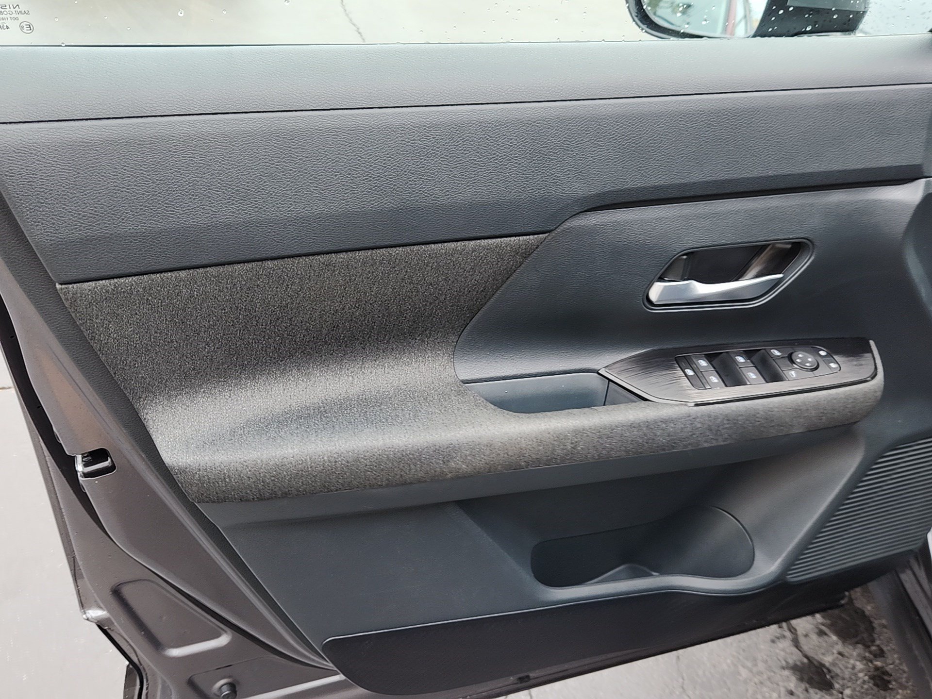 Used 2025 Gun Metallic Nissan SV image 9