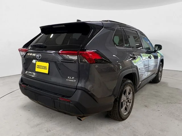 Used 2024 Magnetic Gray Metallic Toyota XLE image 5