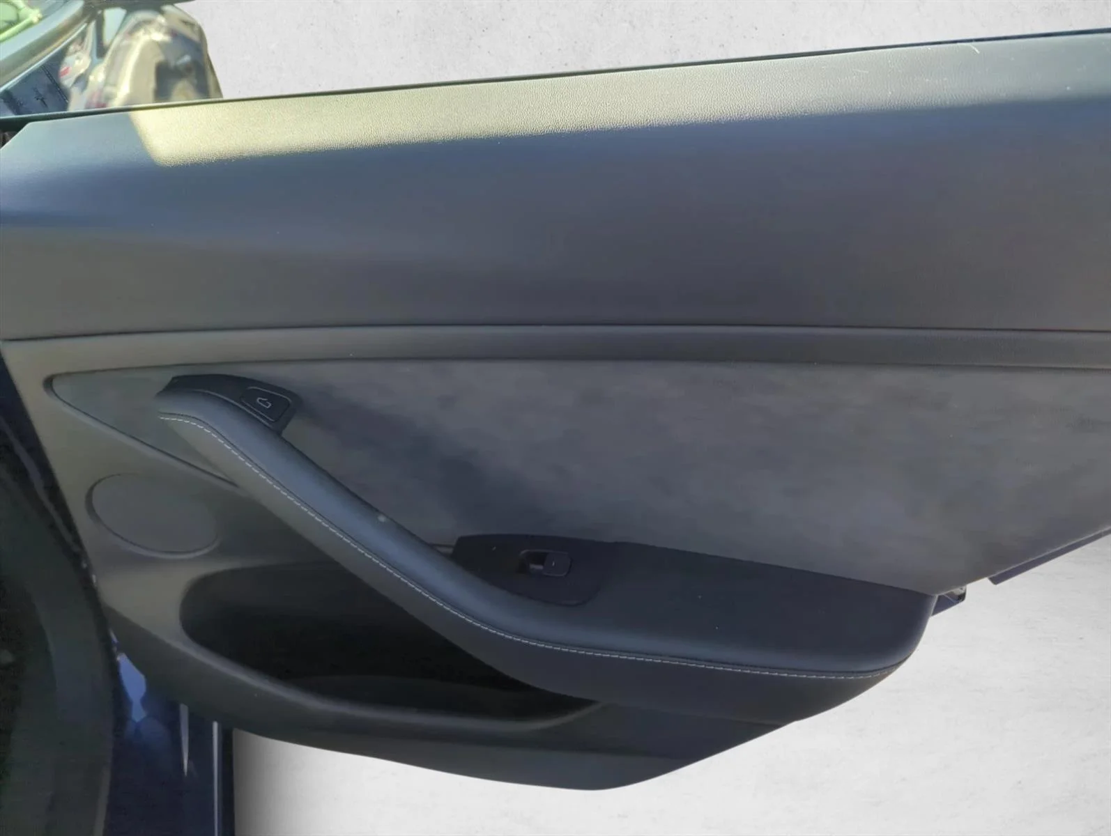 Used 2022 Blue Tesla Long Range image 24