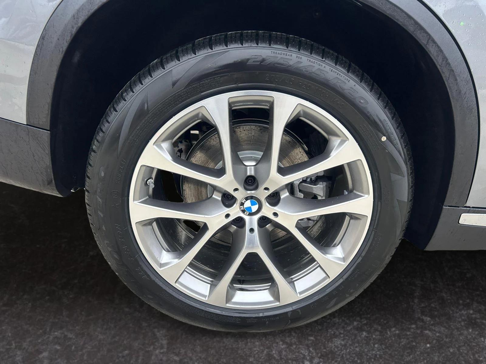 Used 2024 Skyscraper Grey Metallic BMW xDrive40i image 26