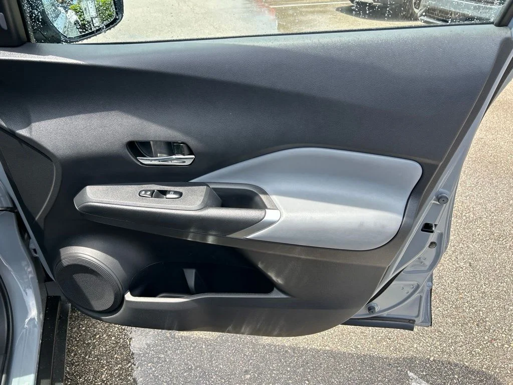 Used 2024 Boulder Gray Metallic Nissan SR image 40