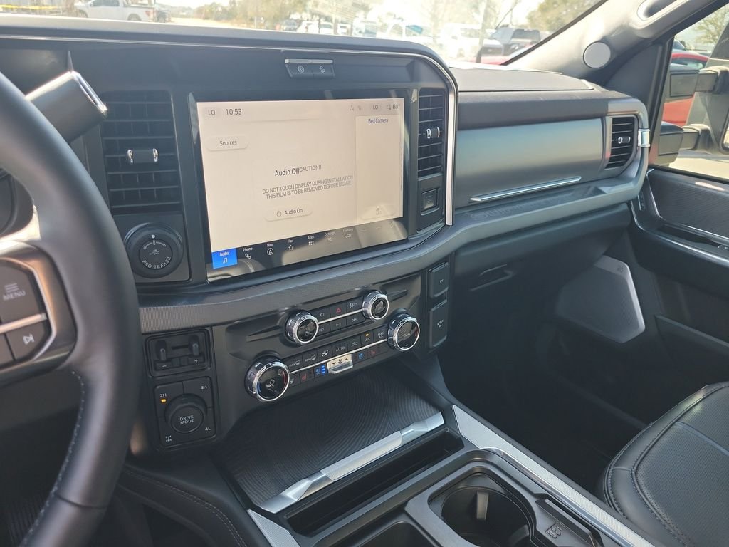 2025 Ford F-350 Super Duty Platinum - Photo 23