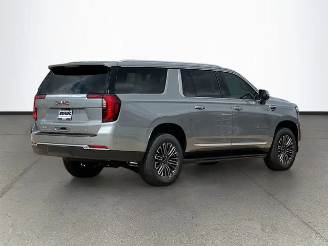 Used 2026 Sterling Metallic GMC Elevation image 4