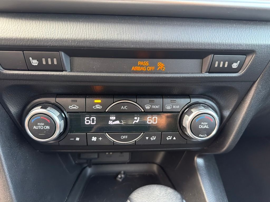 Used 2018 Silver Mazda Touring image 19