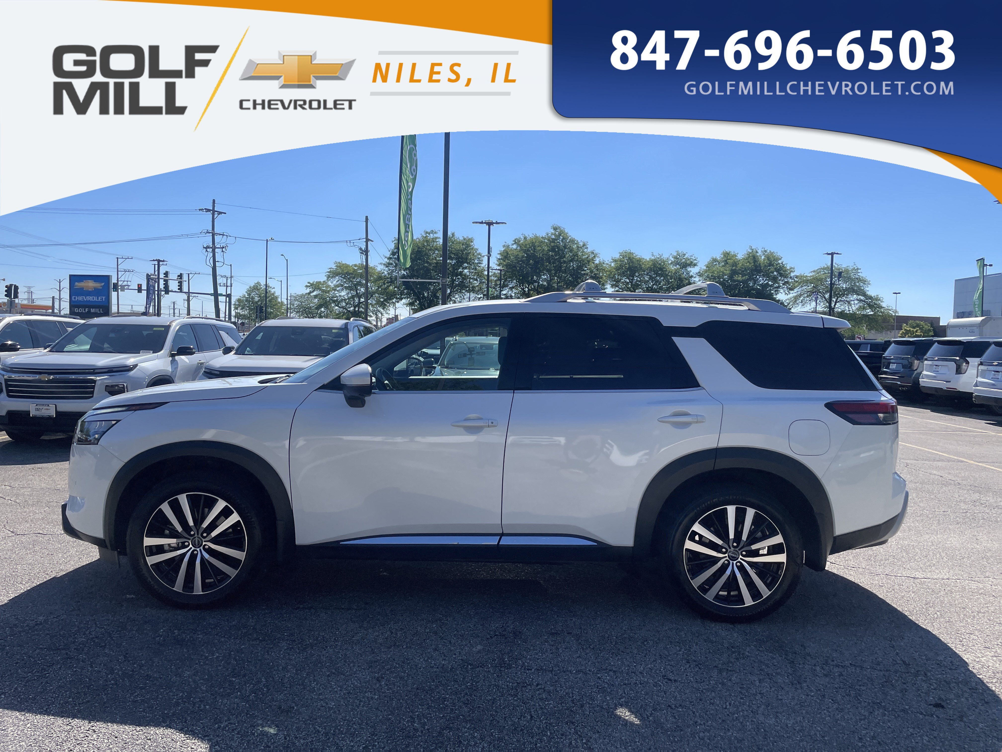 Used 2025 Everest White Pearl Tricoat Nissan Platinum image 8