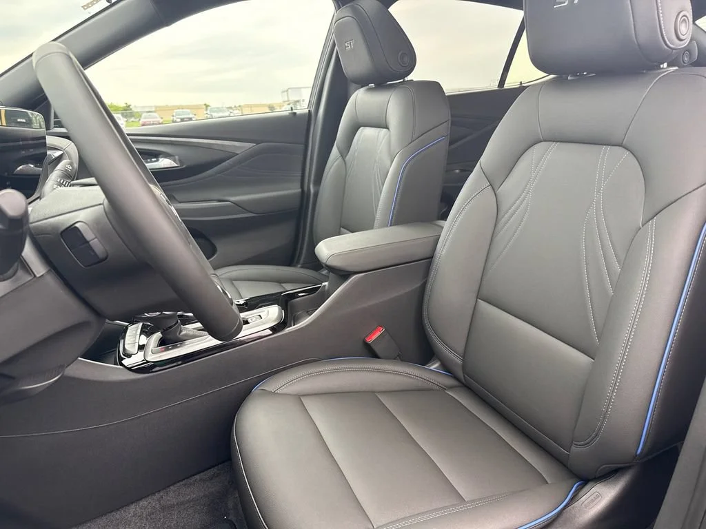 2026 Buick Envista Sport Touring - Photo 16