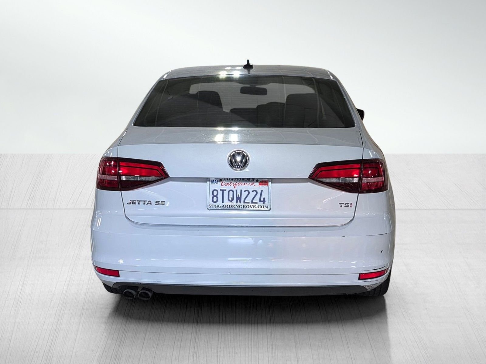Used 2017 White Silver Metallic Volkswagen 1.4T SE image 6
